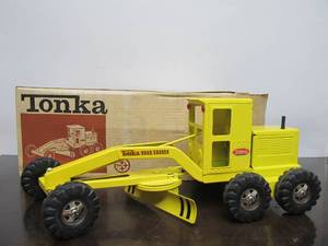 lot 34 image: Fantastic Condition Old Vintage TONKA Collection wOriginal Box #15 - No. 512 Road Grader