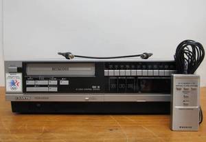 lot 80 image: Working SANYO Betacord VCR 4500 wCollection of Beta Tapes Movies etc