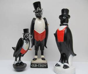 lot 85 image: Great Lot of 3 old Vintage 1950s era OLD CROW WHISKEY Advertising Statues
