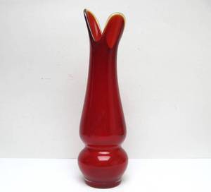 lot 94 image: Excellent Mid Century Tall Red Glass Vase