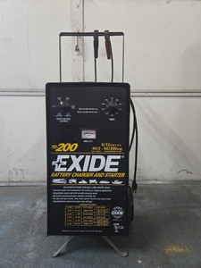 lot 221 image: Working EXIDE Battery Charger & Starter