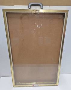 lot 259 image: Nice Tabletop Display Case #1