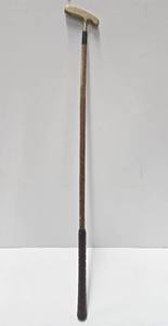 lot 264 image: Hickory Shaft Solid Brass Head Golf Putter