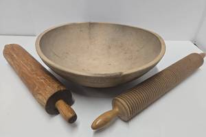 lot 188 image: Primitive Antique Wooden Breadmaking Bowl & Rolling Pins