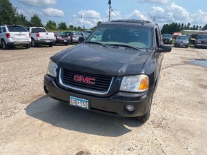 lot 18 image: 2004 GMC Envoy