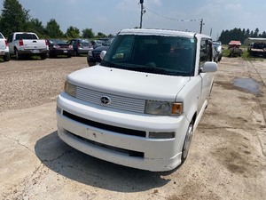 lot 13 image: 2005 Scion XB