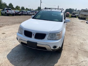 lot 14 image: 2005 Pontiac Torrent