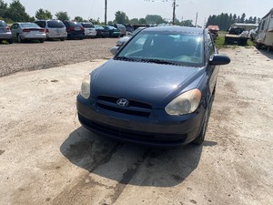 lot 6 image: 2008 Hyundai Accent