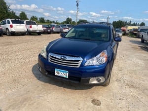 lot 2 image: 2010 Subaru Outback