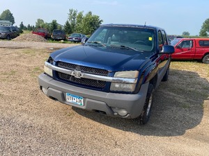 lot 11 image: 2002 Chevrolet Avalanche 4x4