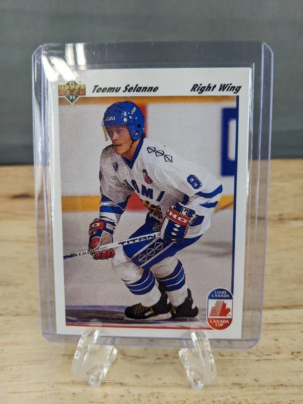 lot 54D image: 1991-92 Upper Deck Teemu Selanne NHL Rookie Hockey Card T