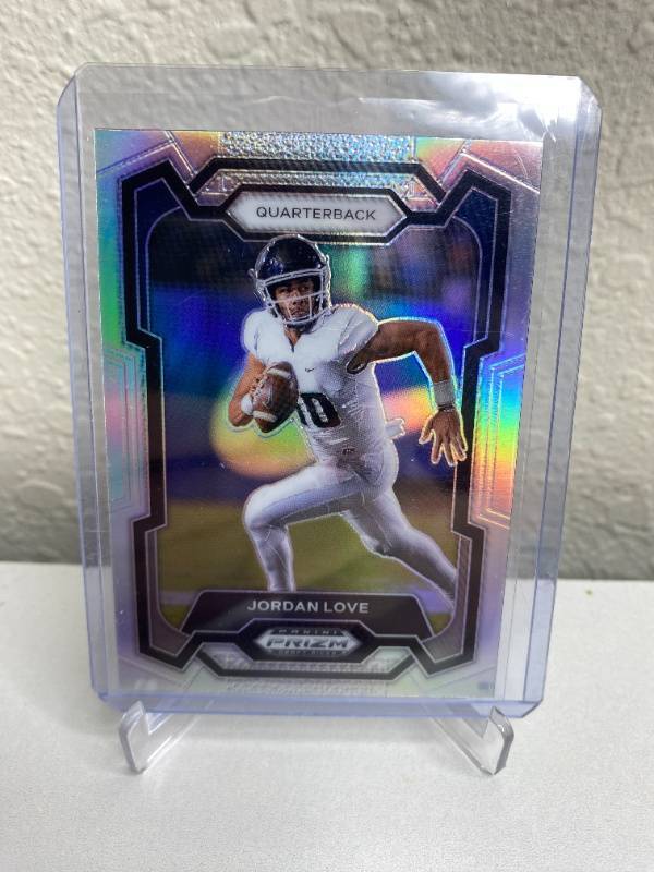 lot 340 image: 2024 Panini Prizm Draft Picks Silver Prizm Jordan Love Packers Football Card M