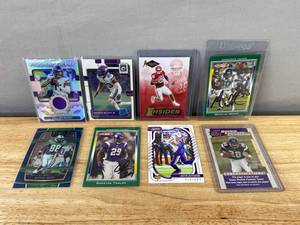 lot 246 image: 8 Minnesota Vikings NFL Football Cards with Autographs & Relics J