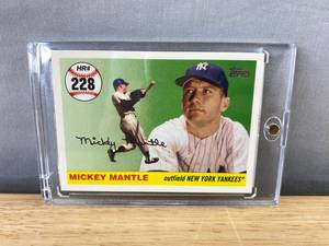lot 288 image: Topps Mickey Mantle Home Run History MLB New York Yankees Card N