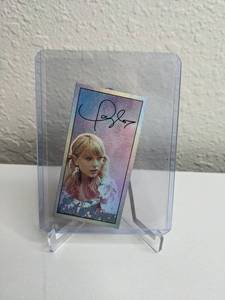 lot 21C image: Sweet Caporal Cigarettes Trading Card - Taylor Swift M