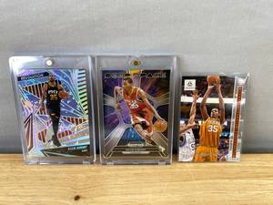 lot 843 image: Kevin Durant Basketball NBA Cards - Prizm, Revolution, Luminance N