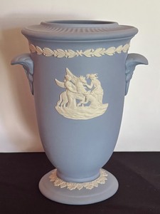 lot 62 image: Wedgwood Jasperware Neo Classical Vase