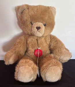 lot 64 image: Hermann Teddy Bear, West Germany