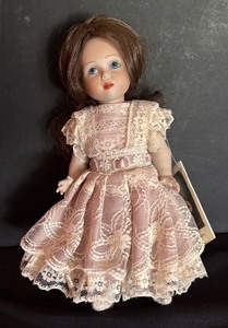 lot 96 image: Vintage Deborah Doll by di Arianna of Italy