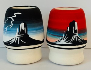 lot 88 image: Pair of Vintage Navajo Desert Sunset Pottery Vases by Judy Bikhorse