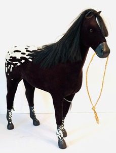 lot 87 image: American Girl Yayas Appaloosa Move Steps High Horse