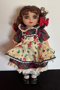 lot 164 image: Adora School Belle Doll by Marie Osmond Fine Collectables