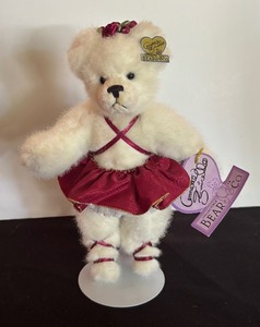 lot 181 image: Dina the Ballerina Doll by Annette Funicello