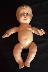 lot 221 image: Vintage Doll