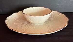 lot 222 image: Elegant Retired Lenox Chip (Vegetable, shrimp) & Dip Bowl Gold Trim