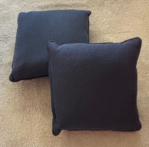 lot 224 image: Two Navy Blue Accent Pillows