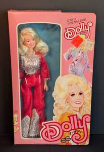 lot 270 image: Vintage Posable Dolly Parton Doll