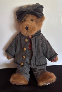 lot 242 image: Dixon Boyds Bear Country Exclusive Civil War Edition Bear Doll