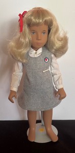 lot 343 image: Vintage School Sasha Doll by Swiss Artist Sasha Morgenthaler