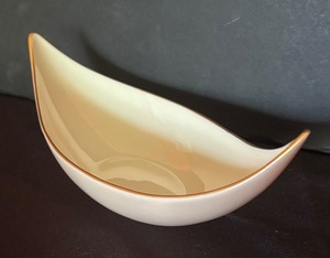 lot 350 image: Vintage Lenox Gondola  Boat Shaped Nut Dish
