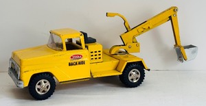lot 445 image: Vintage Tonka Backhoe Truck Classic Pressed-Steel Toy Vehicle Just Truck