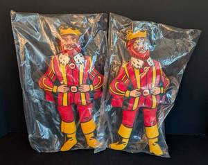 lot 321 image: Pair of Vintage Burger King Plush King Dolls
