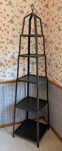 lot 28 image: Decorative Tiered Metal Display Shelf