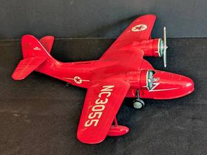 lot 334 image: Ertl Texaco Grumman Goose Toy Plane