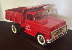 lot 463 image: Vintage Tonka Hydraulic Dump Trunk