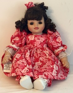 lot 319 image: 1997 Marie Osmond Doll Baby Marie Paper Roses Sculpted by Beverly Stoehr