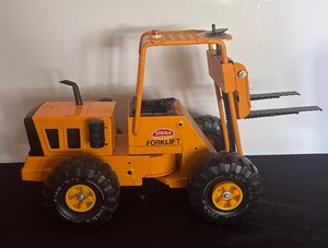lot 15A image: Vintage Tonka Mighty 1970s Forklift
