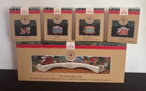 lot 486 image: Hallmark Keepsake Five Piece Train Ornament Decor Set
