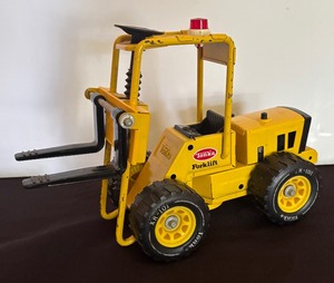 lot 504 image: Vintage Tonka XR-101 Forklift Truck