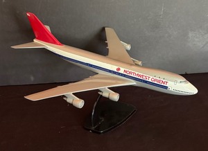 lot 519 image: Northwest Airlines Plane by Air Jet Advance Models