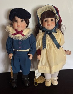 lot 525 image: Ann and Albert Dolls by Kingsgate Doll Crafters