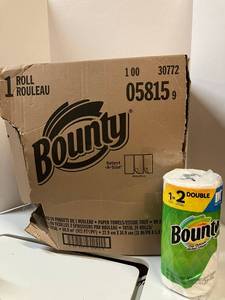 lot 1 image: Bounty Select-A-Size Paper Towels