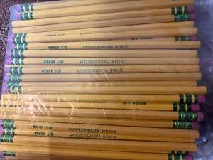 lot 30 image: Ticonderoga #2 Pencils