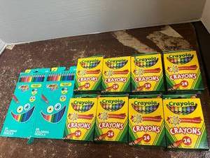 lot 82 image: Crayons and Coloring Pencils