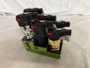 lot 26 image: 6 Pack of XXL Skull Torches