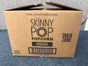 lot 88 image: 12 Bags of Skinny Pop Original Popcorn